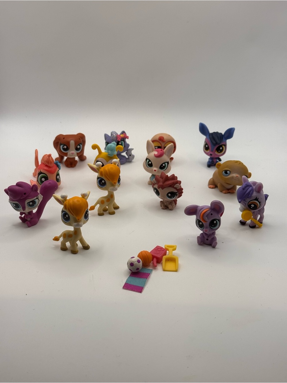 Lot of 14 Littlest Pet Shop Mini Figures with accessories
